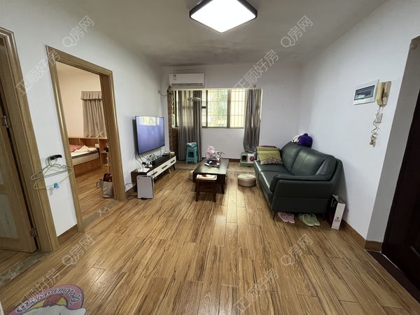 2708223A-E43D-4F34-9544-5D9AECD3D457