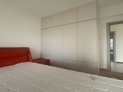 AAAF9674-C1D8-4E30-9E1B-EE7D702E5215