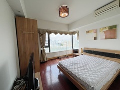 84D90258-6D93-41B9-92A6-C0CA71A5154A