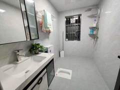 6F570B71-4A49-47A4-8366-FC38EDCB512D