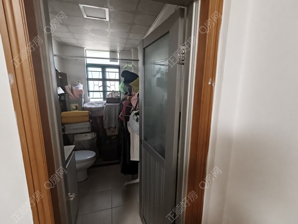 13932