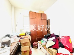 次卧