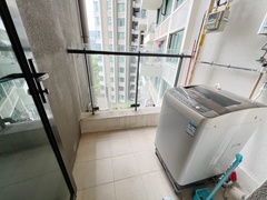 EC326CE1-E7B9-4E45-8CE8-9B3D6654FA7D