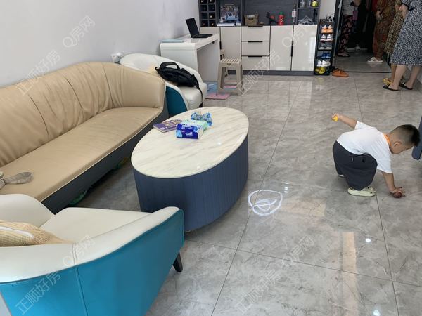 ADAD5487-8405-4105-91BE-ACAE8E21E39C