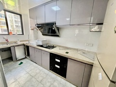 B13C763A-AACF-4725-8969-2B2A3781DA9E