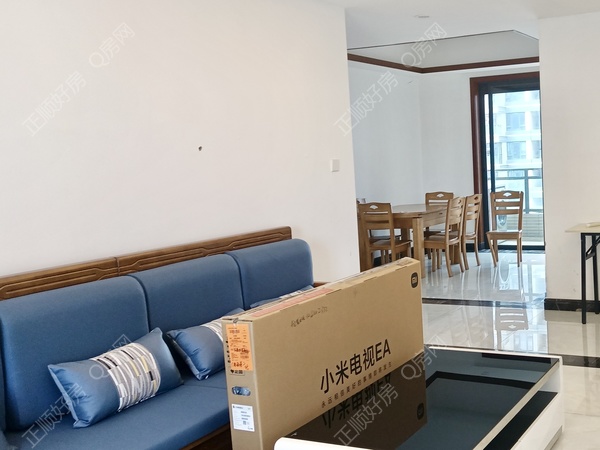 D27943E8-9003-417C-AB0A-88A64AFF79B6