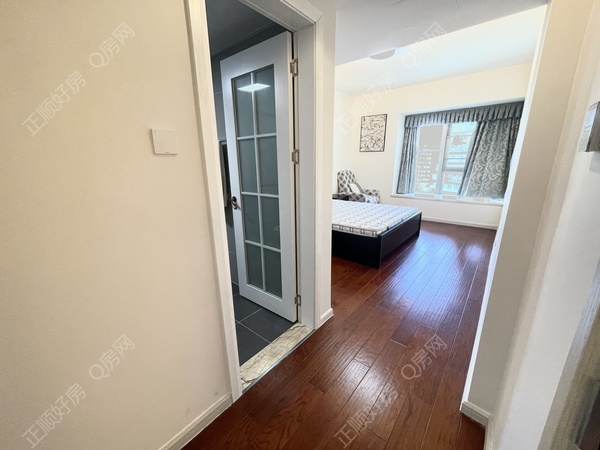 C8BB0050-964D-49AE-8949-CEEBEC2741A0