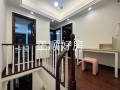 F1C0029A-8982-498D-9EB5-89DF741F184B