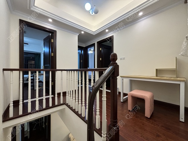 F1C0029A-8982-498D-9EB5-89DF741F184B