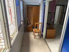 house_img