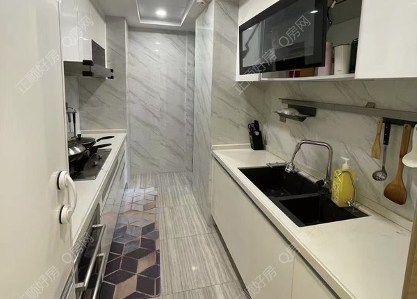 1e1a8feb4e56bc6b6c22381d7fc94b81