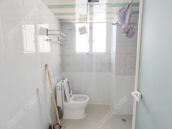 01A8A901-E220-4D48-967C-F86152518CFF