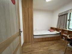 6401789D-562A-4CDD-B07C-5D28EF552B7E