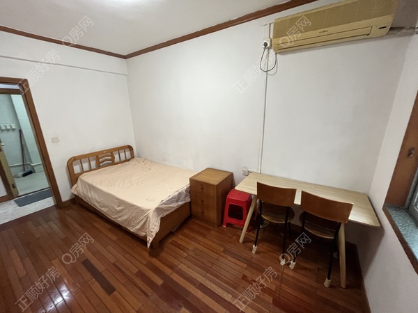 95593A95-DA8C-4C59-8F90-FC2DDE95DB42