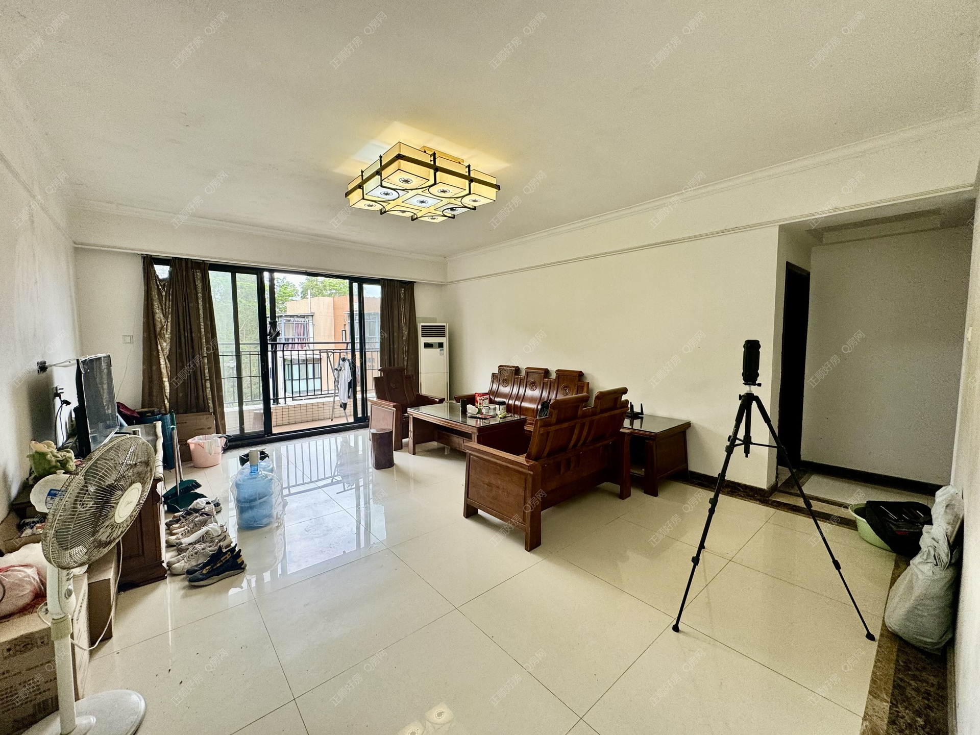 远大美域 精装修3房 南北通 家私家电齐全 看山景 保养好