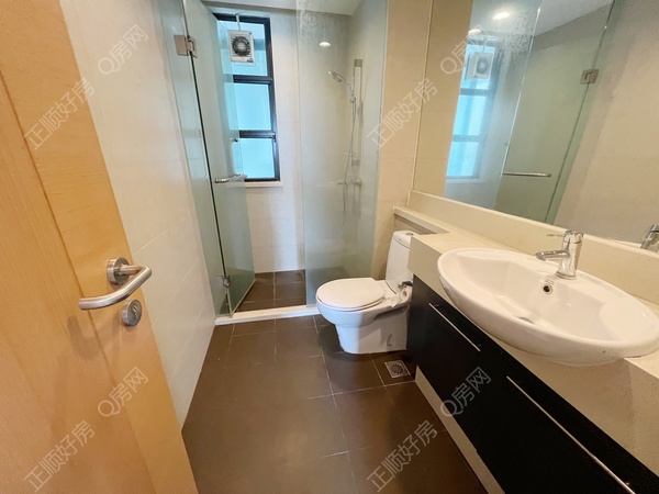 2D32013F-2103-435D-B288-CC4D37AD248E