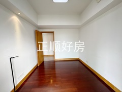 次卧