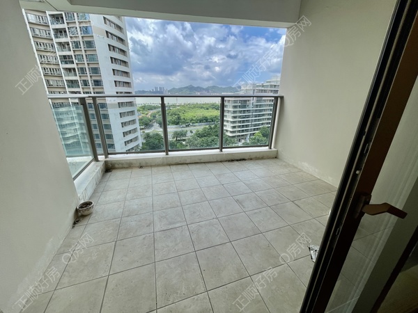 748949AF-F11E-456C-B903-E10334109948