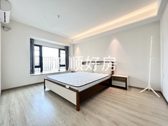 5043003B-5A00-4FA0-87A1-4CABD6F3626F