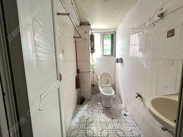 67D6AC48-0878-4D35-8D71-9081725D8780