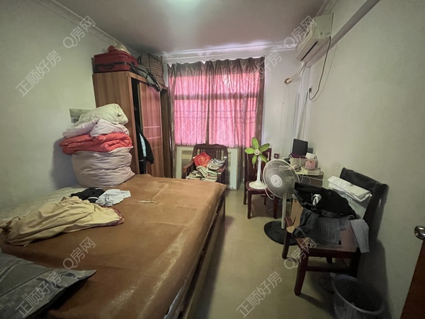 DDAC35C4-6E78-406A-9E11-AE0F2F402486