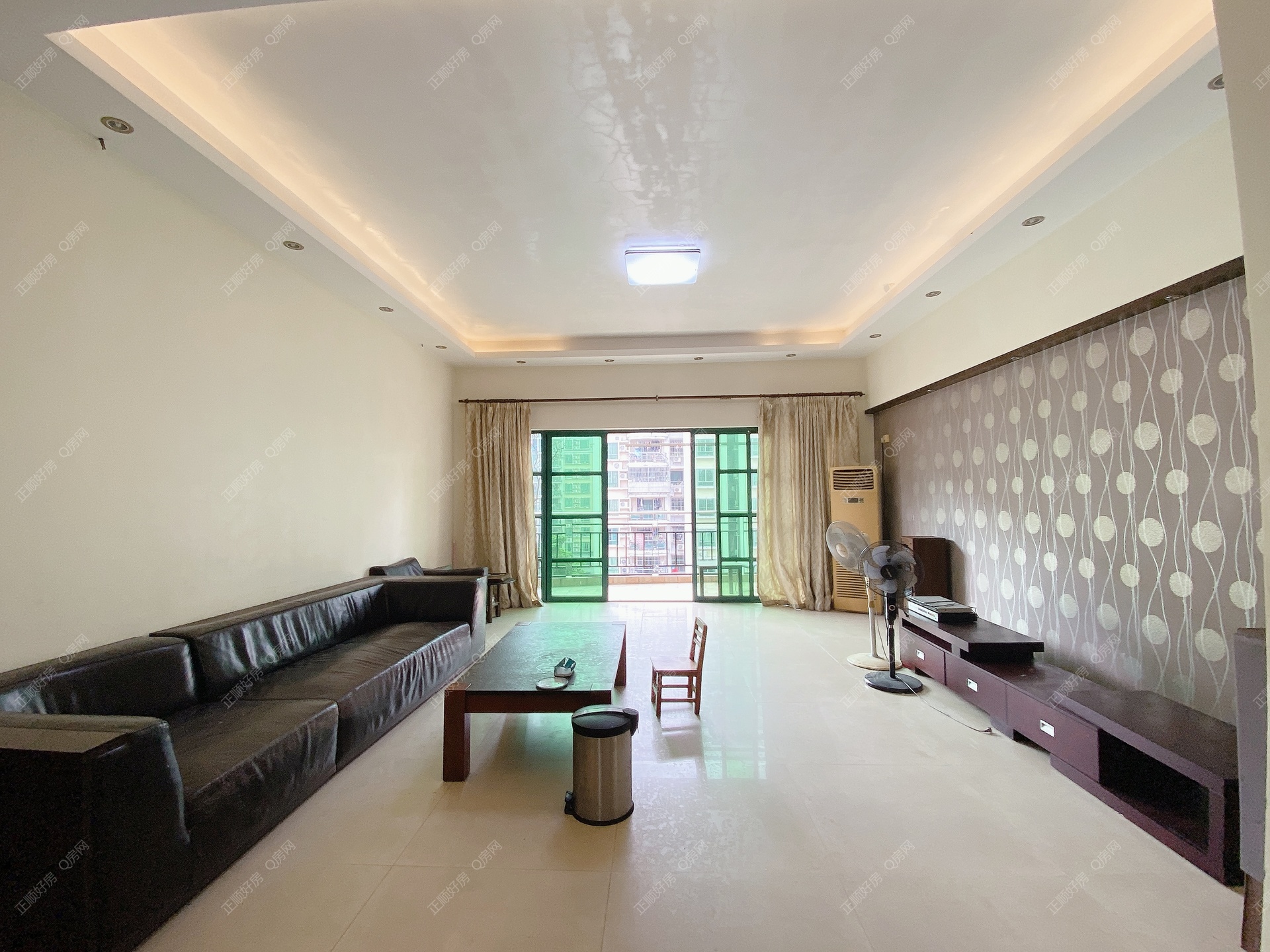 拱北富华里旁（ 银石雅园）精装复式大5房2个套间3个大阳台