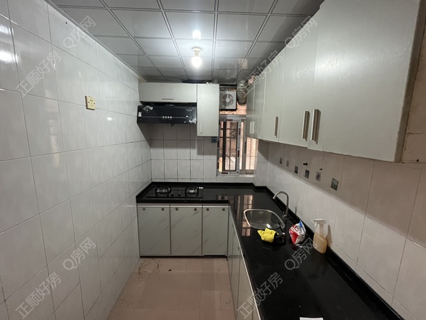 4CC5CF56-CA90-450E-A3EE-6F0BD573C65F