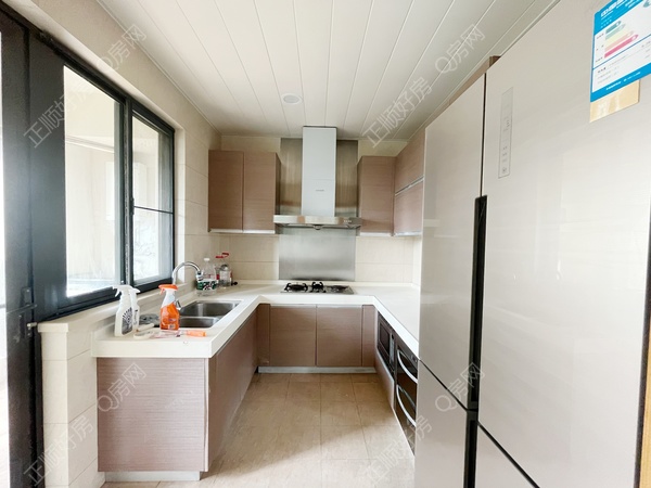 80DAF65D-80AD-4258-940F-84A854EFCE0B