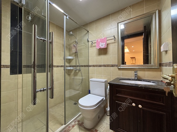 8B7B67E2-43AE-4293-ABF2-248B87479B2A