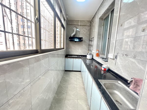 339284A5-7BB2-41E3-8C9C-24E29FFCFDD9