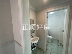 1894A44D-ABD2-49B0-BA9C-61E4372EA130
