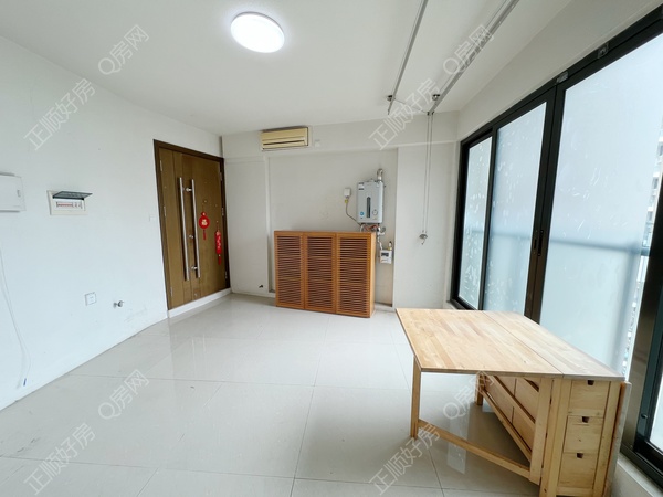 E78F7A5D-B16C-4DF4-A132-753EF9953055