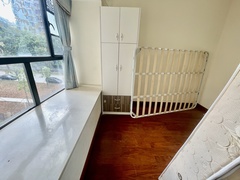 FCCDE419-FCC0-439C-9B6C-6ABD40C9D2A5