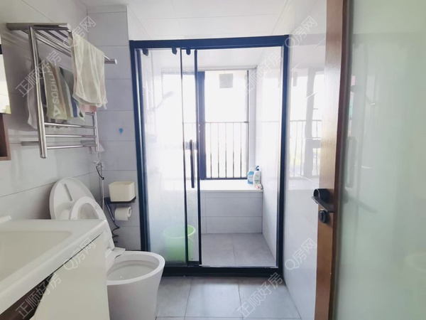 4693b393f06a62c778df8939ff75750b