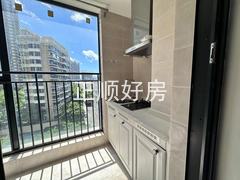 CCF24033-53B5-47D7-9366-CA8A2B6899B1