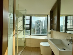 BD0F0B44-338F-4210-9346-4BF78F49D3D8