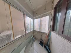 77e327cc-f759-43c6-8c04-d01d4c686d95