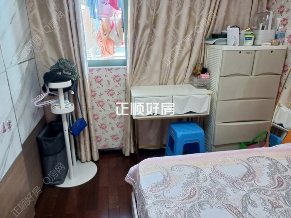 次卧