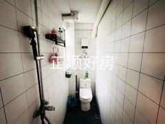 02房卫生间