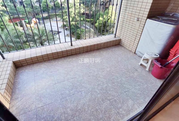 阳台136528958