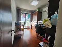 次卧