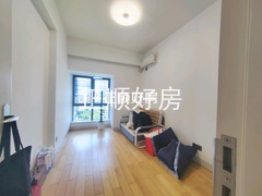 次卧