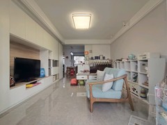 house_img