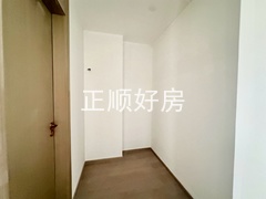 次卧