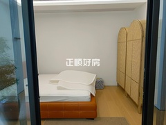 负1楼卧室