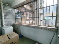 house_img