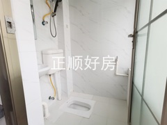 E房