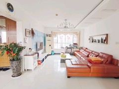 house_img