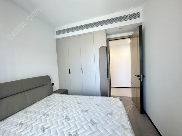 b8a7cf2a9a14da115f75d3889560a121