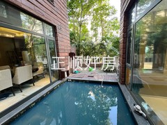 泳池